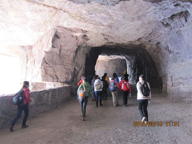 快進(jìn)地道！